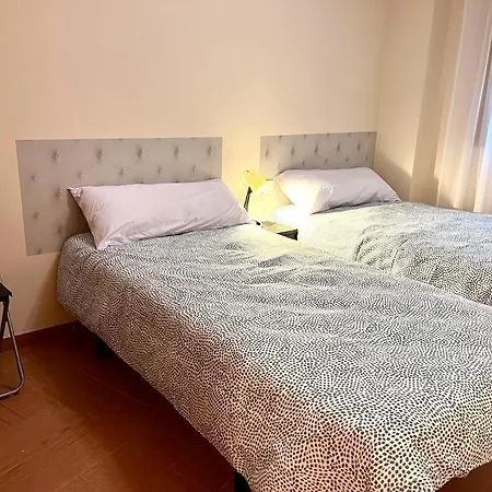 Turisticos Montasol 2 *