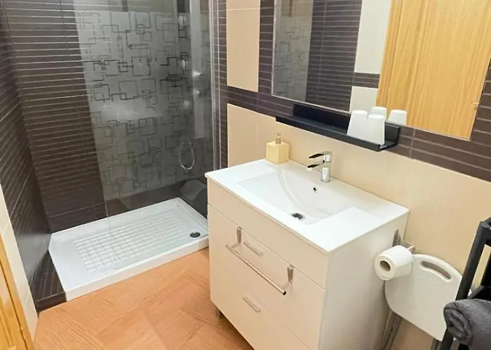 Turisticos Montasol 2 *